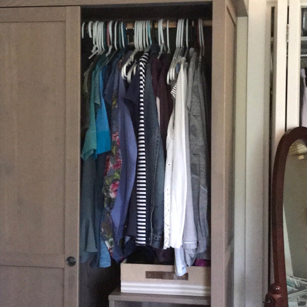 Closet clean out! Make me an offer!!
